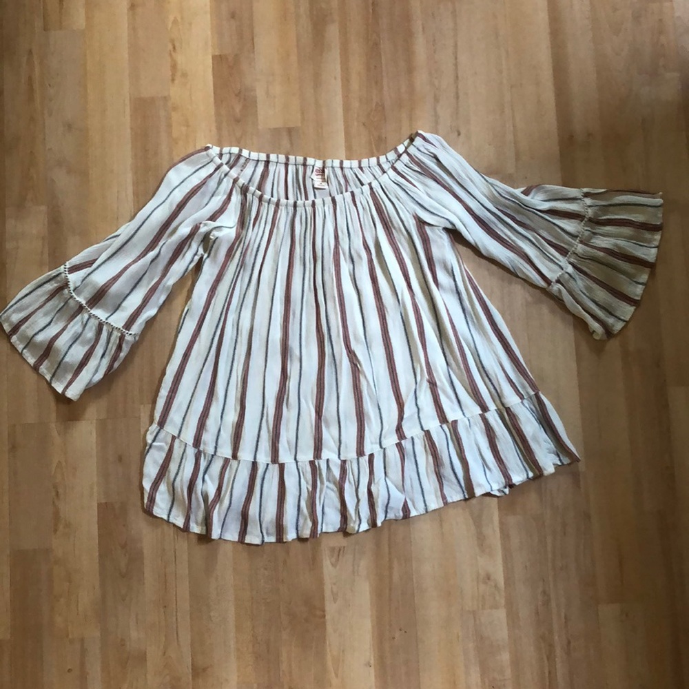 Mossimo off-the-shoulder top